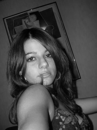 angelina trop charmante